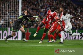 Manuel Neuer tegaskan Bayern tak boleh terlalu percaya diri