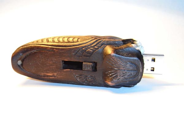 alien-usb-drive_4.jpg