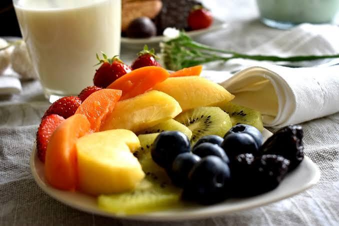 Ternyata Ada Loh Cara & Waktu Yang Tepat Makan Buah