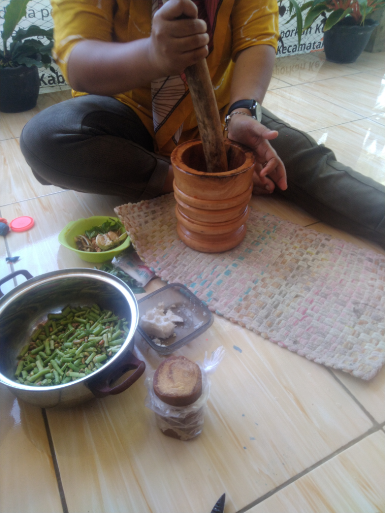Botram, Salah Satu Tradisi Halal Bihalal Khas Sunda