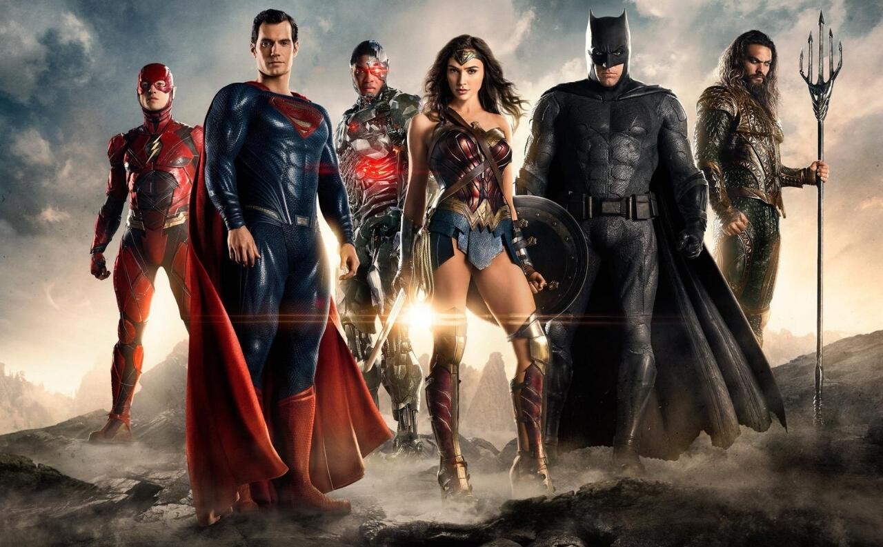 Kenapa Sempak Superhero Barat Adanya Di Luar?
