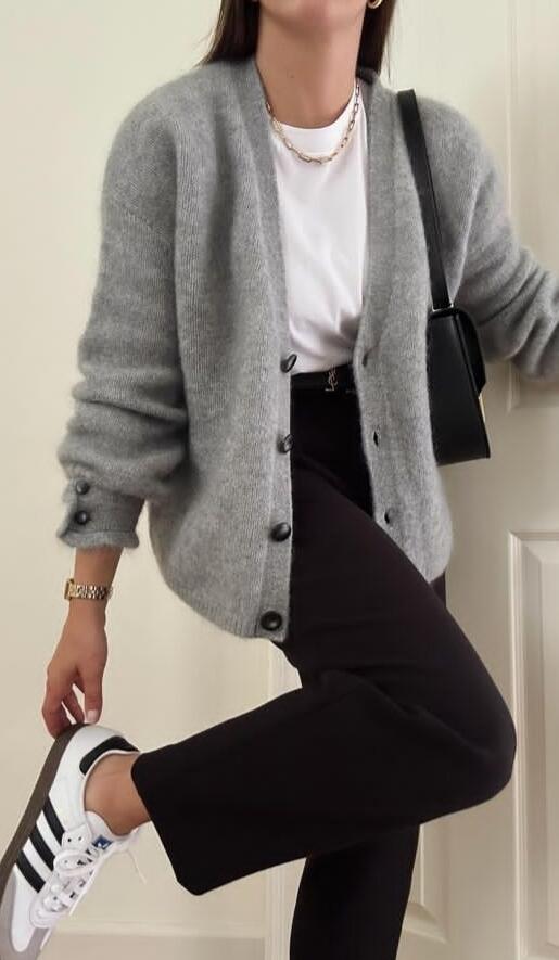 OOTD SIMPLE KE KAMPUS UNTUK CEWEK