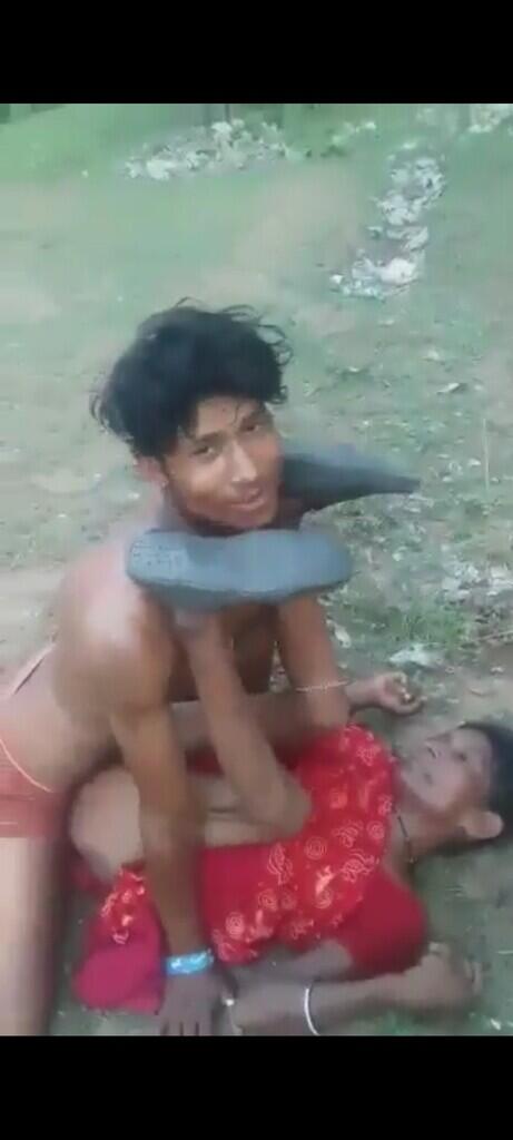 Young India guy fuking an old woman 