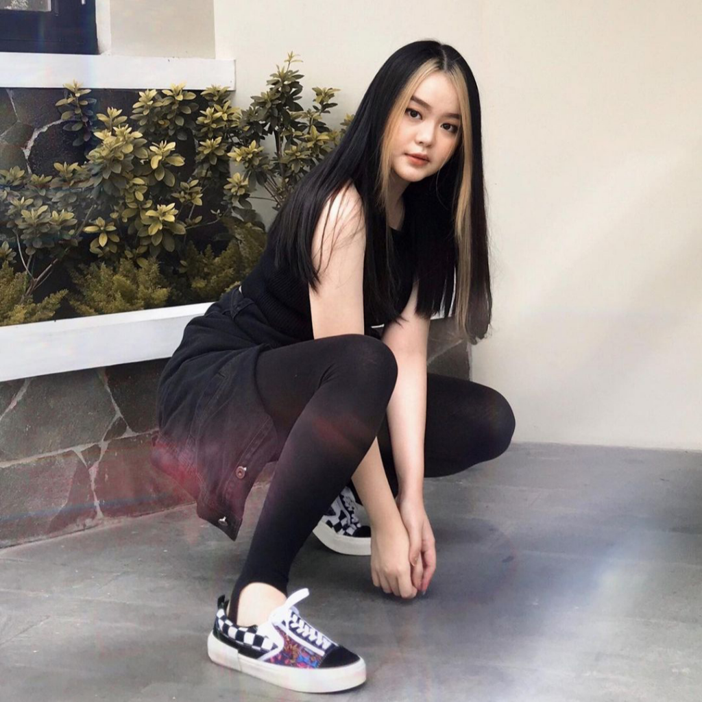 Racun Tren Sepatu Lokal Slip On, Enak Tinggal Masukin Aja