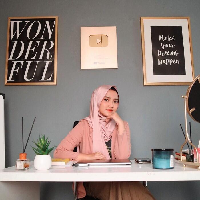 10 Potret Wirda Mansur, Bikin Hati Adem & Bilang Masyaallah!