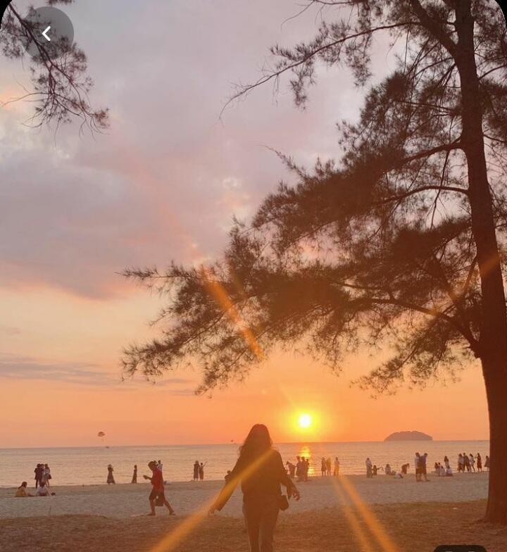 KENAPA GADIS 18+ DEMEN JADI SIMPANAN BULE?