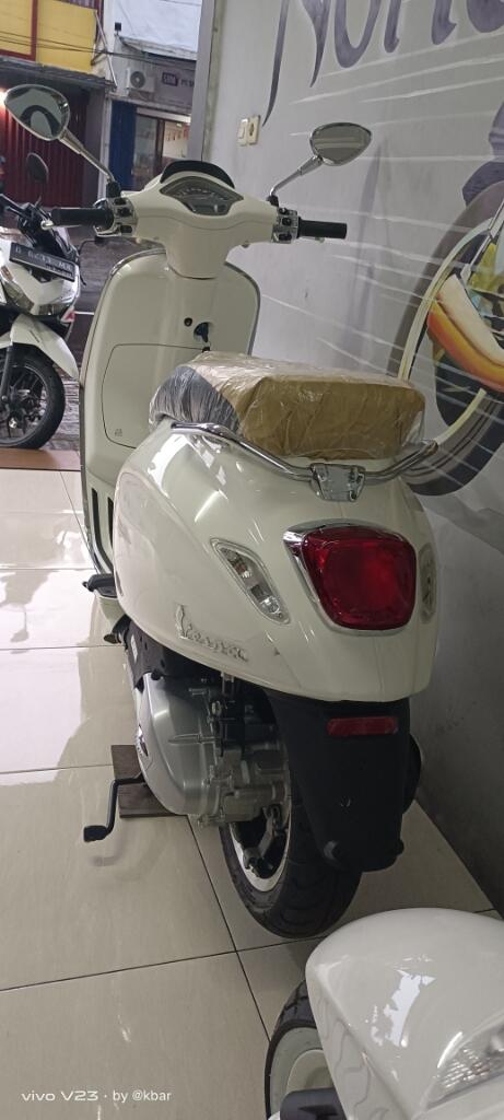 Mohon Masukan Antara Yamaha Nmax Dan Vespa Sprint