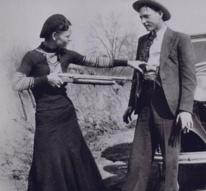 Kisah Sepasang Perampok, Bonnie Dan Clyde