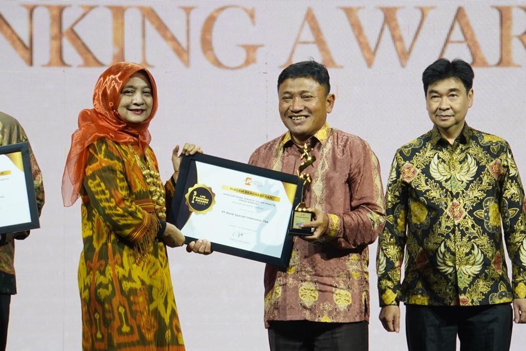 Daftar Perhargaan Bagi BSI