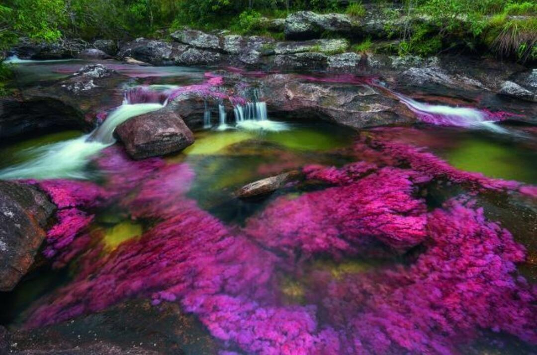 6 Tempat Dengan Pemandangan Alam yg Begitu Langka & Memukau