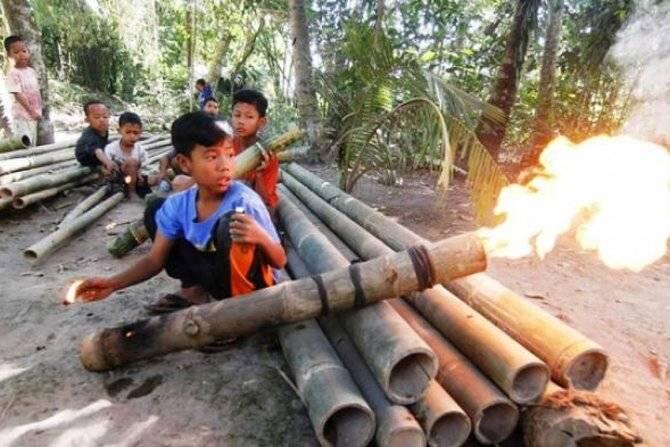 Bebeledugan Permainan Tradisional Menjelang Berbuka Puasa