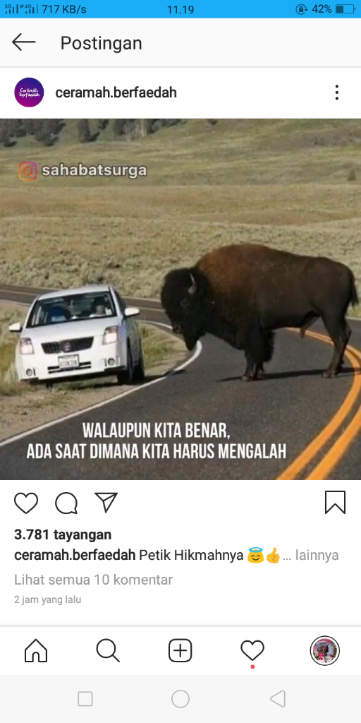 Tanpa Rasa Berdosa, Pria Ini Berjalan Dengan Santuy Di Atas Aspal Yang Sedang Di Cor