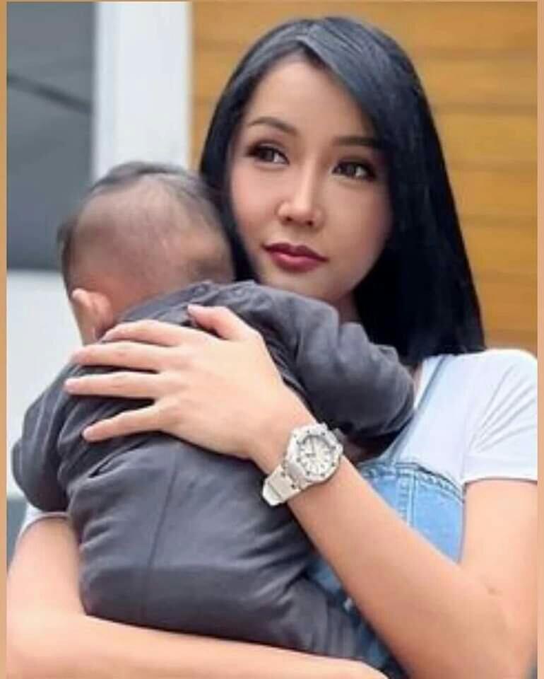 KISAH HIDUP DAN SISI LAIN LUCINTA LUNA 
