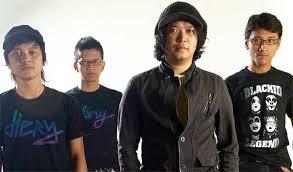 Nostalgia Lagu Hits 2000an yg Bikin Baper Pada Masanya