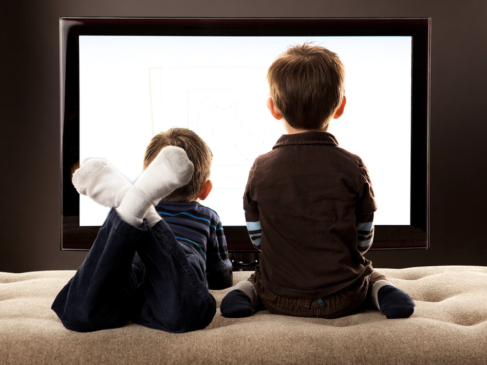 Tips Nyaman Nonton Liga Inggris Dengan Zees® Spring Bed