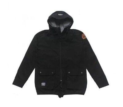 10 Jaket Parka Terbaik untuk Pria & Wanita