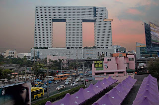 elephant_2009.jpg