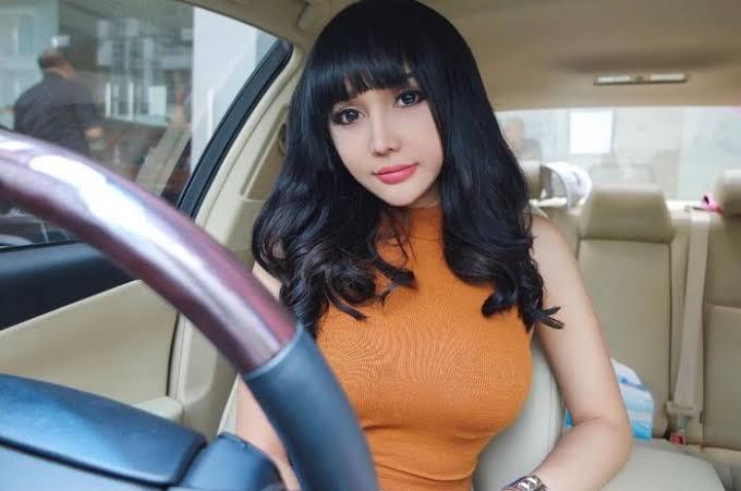 Darimana Sih, Awalnya Operasi Plastik?