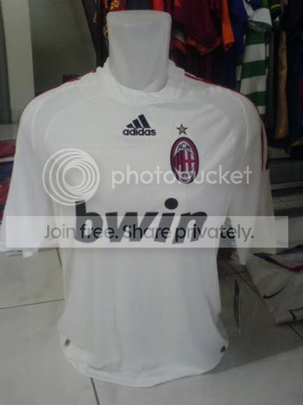 Milan_Away.jpg