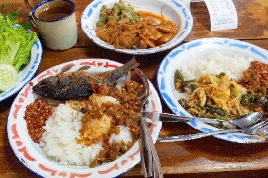 Piring & Gelas Seng, Legenda dari Perabotan Dapur