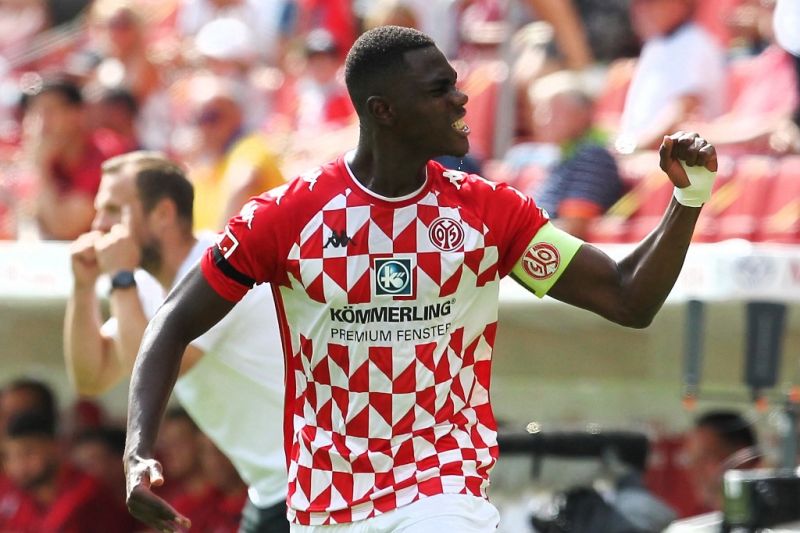 Nottingham Forest datangkan bek Moussa Niakhate dari Mainz