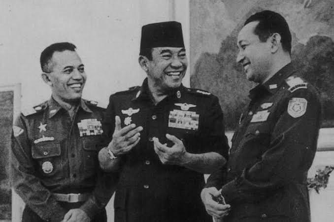 Soekarno vs Soeharto, Siapa Yang Terbaik? 