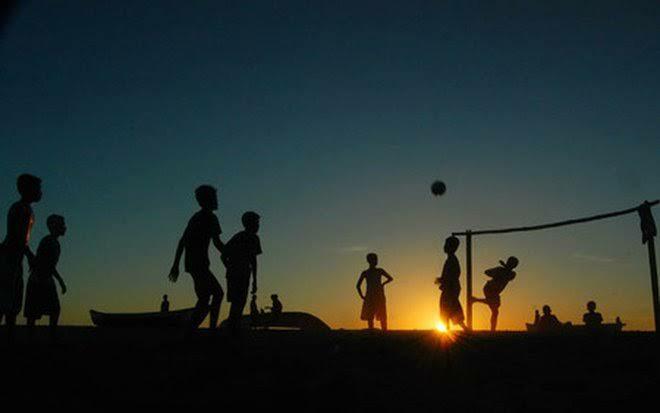 5 Tipe Teman Ketika Main Bola! Bikin Nostalgia Gan!