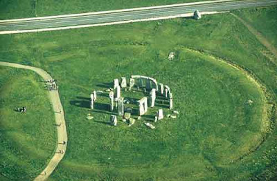 stonehenge3.jpg