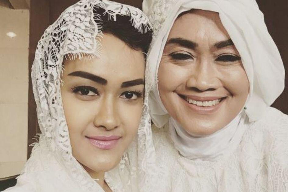 Innalillah! Ibu Mendiang Julia Perez Kecelakaan