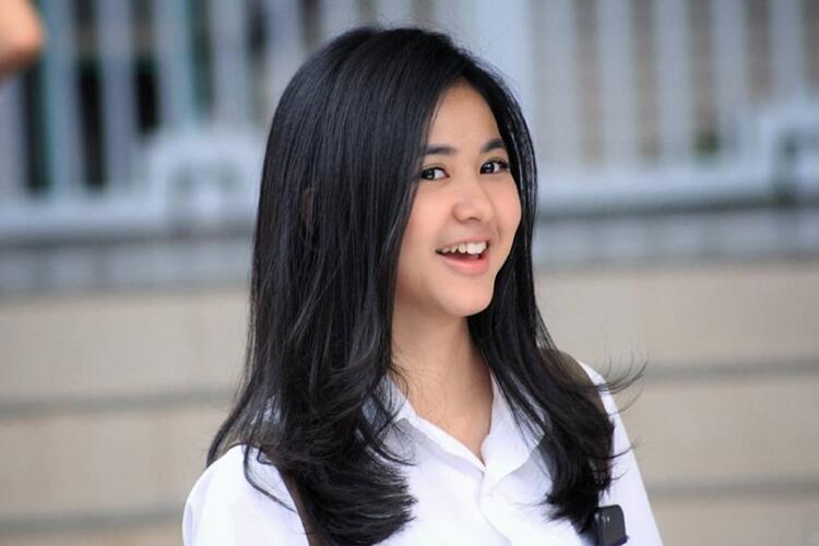 Artis Wanita FTV Yang Cantik Versi Gue.