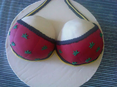 busty_cakes_26.jpg