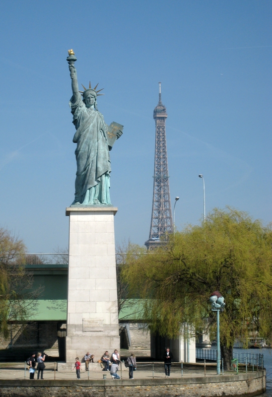 liberty-paris-cygnes.jpg