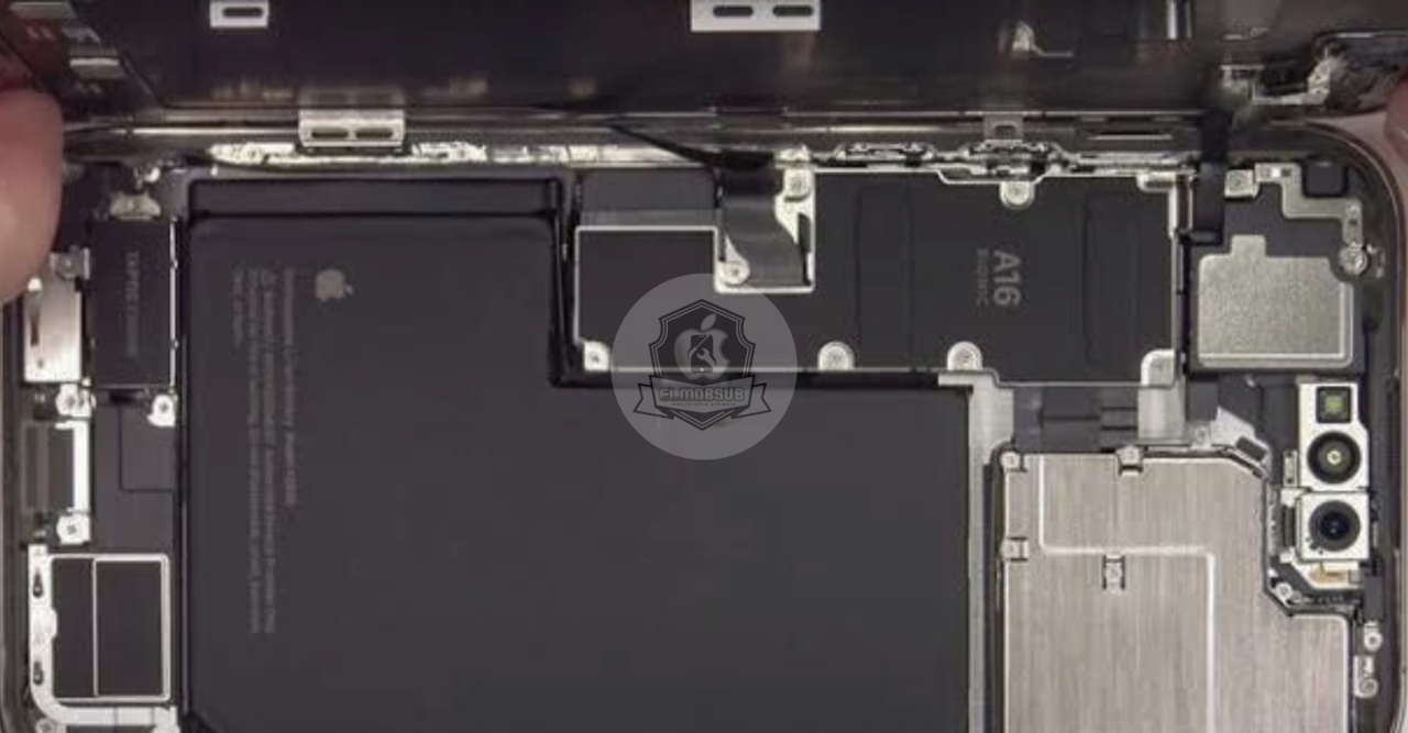 Fungsi Logic Board pada iPhone