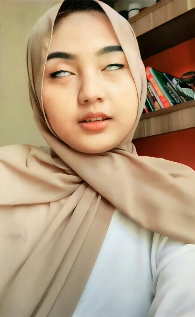 JANGAN MENGKRITIK WANITA 