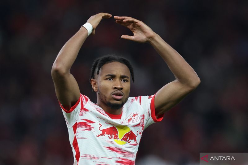 MU dikabarkan dekati striker Leipzig, Christopher Nkunku