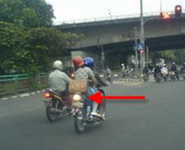 mika-putih1.jpg