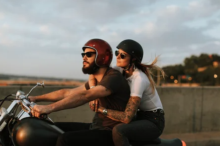 Inilah Romantisnya Kencan Pake Motor
