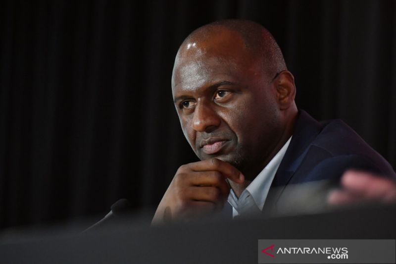 Patrick Vieira ungkap nyaris gabung Tottenham Hotspur