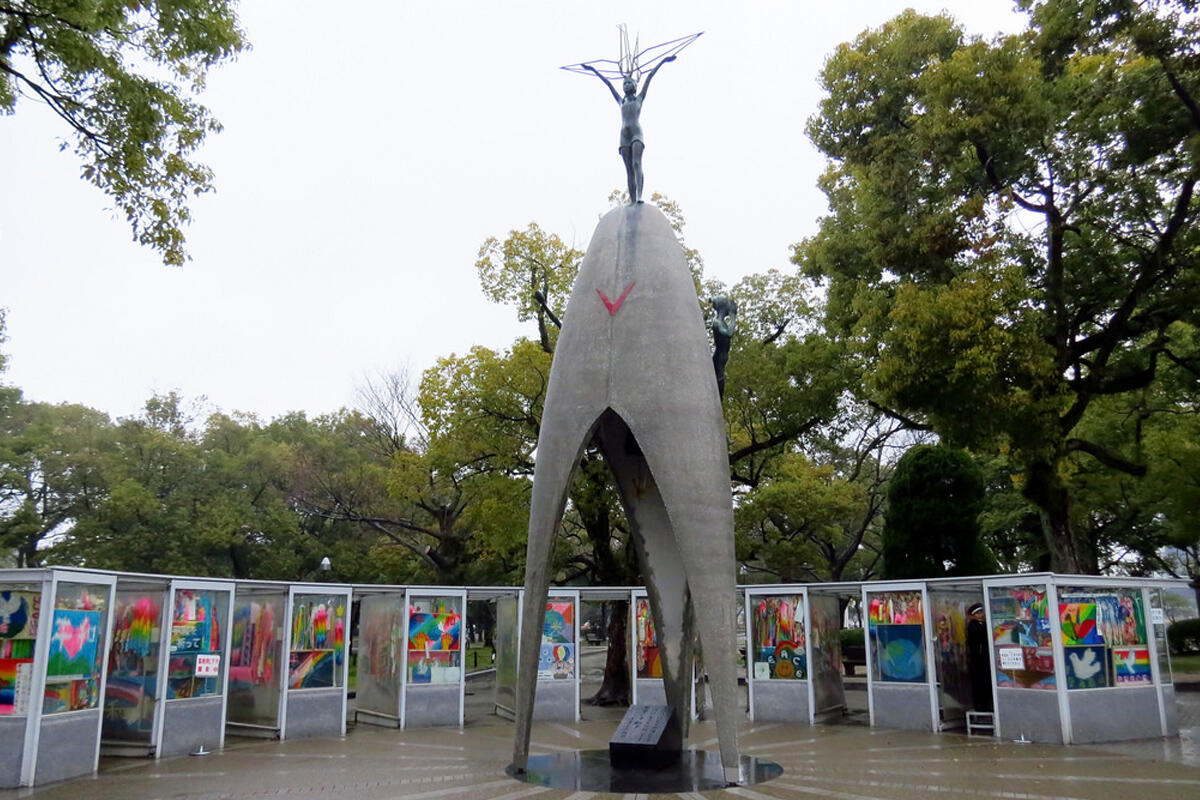 Sadako Sasaki & Seribu Bangau Kertas