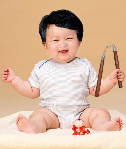 bayi-mirip-jacky-chan.jpg