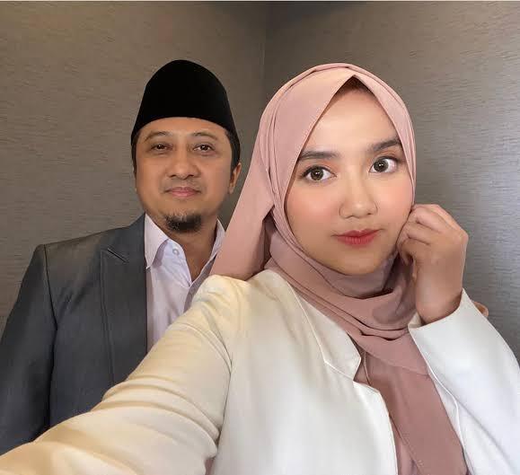 10 Ustadz Terbaik Di Indonesia