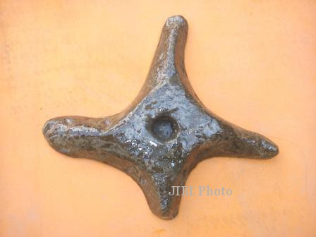 NYoI8.jpg