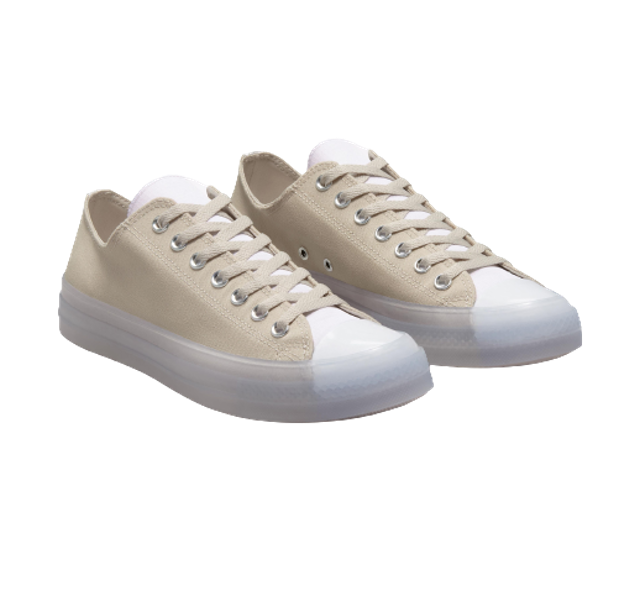 10 Rekomendasi Sepatu Converse Terbaik untuk Pria