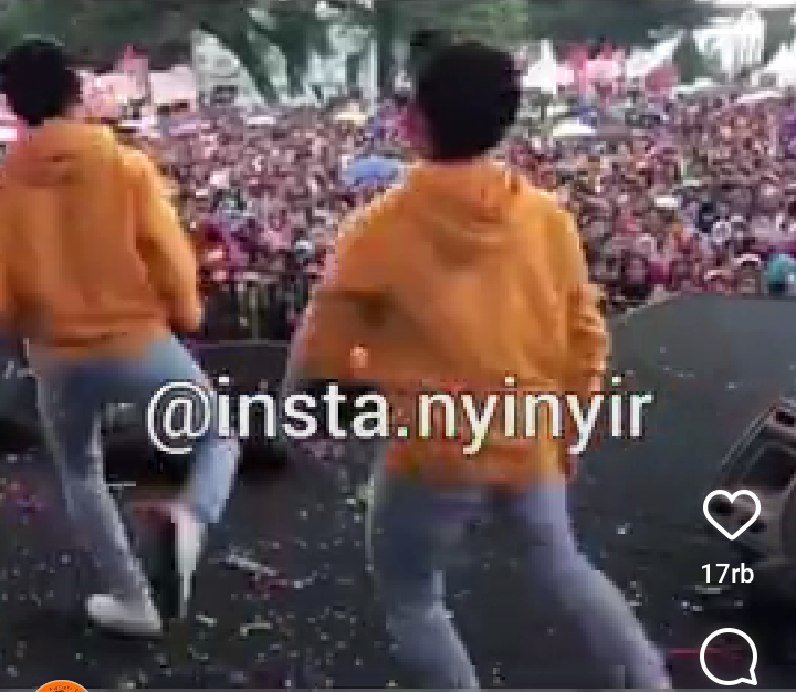 Umur Segitu Emang Lagi Lucu-lucunya, Ada Apa Dengan YM & 2R?
