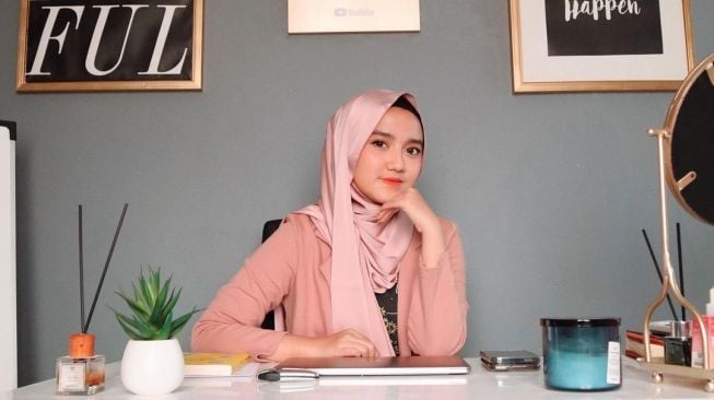 Rangkuman Beberapa Kebohongan Wirda Mansyur yg Bikin Geram Netizen