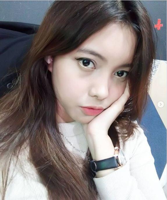 10 pro pemain cantik & OP di esports Indonesia
