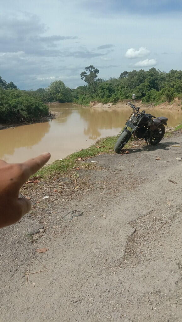 Jalan Ini Bisa Menuju ke Dunia Lain