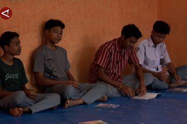 Mendikdasmen: Pemerintah bantu beli meja-kursi untuk kelas darurat