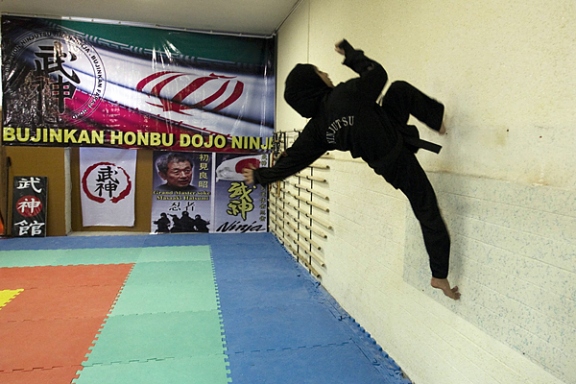 S6cYw.jpg