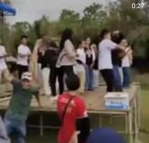 Begini Enaknya Joget Ramai Bersama Teman